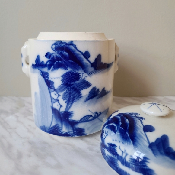 ๐ฉ๐ถ๐ป๐๐ฎ๐ด๐ฒ ๐๐ฎ๐ป๐ฑ๐ฝ๐ฎ๐ถ๐ป๐๐ฒ๐ฑ ๐๐ผ๐๐ฏ๐น๐ฒ ๐๐ผ๐ถ๐น๐ฒ๐ฟ - Picture 3 of 7